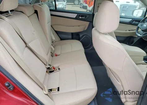 2018 Subaru Outback 2.5I Premium z USA, uszkodzony, nr VIN 4S4BSAFC1J3216736